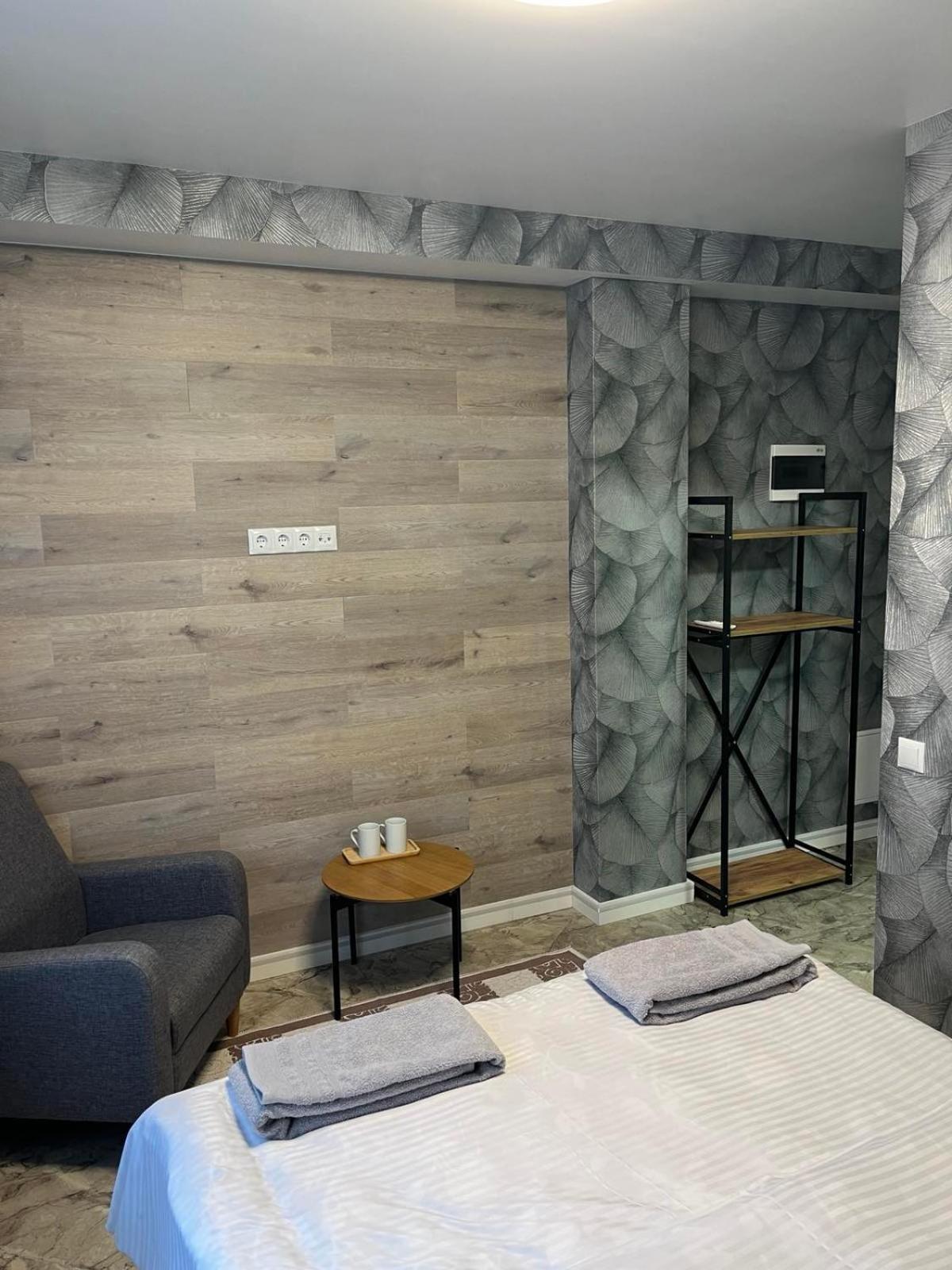 77/5 Guest house