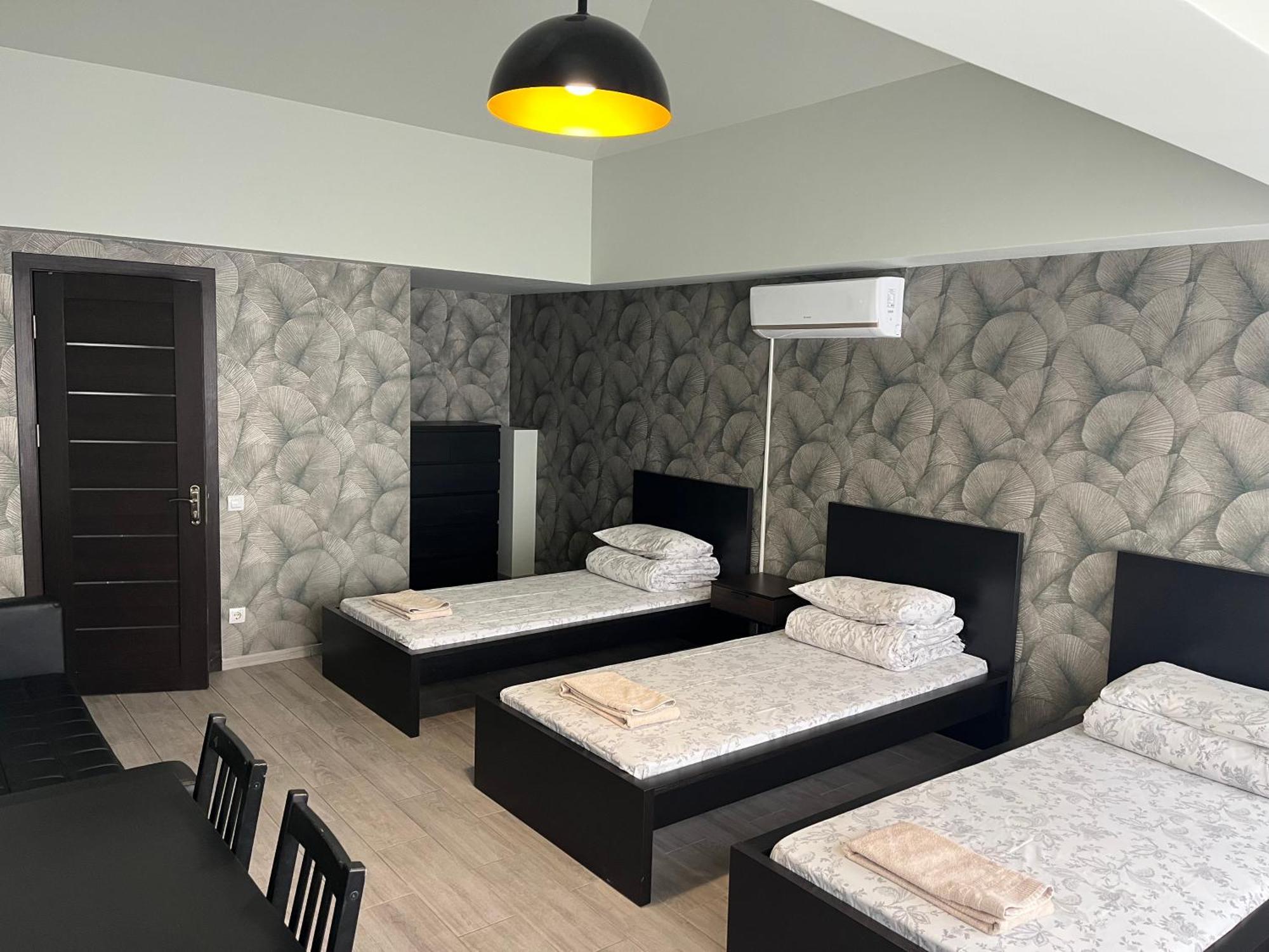 77/5 Guest house *