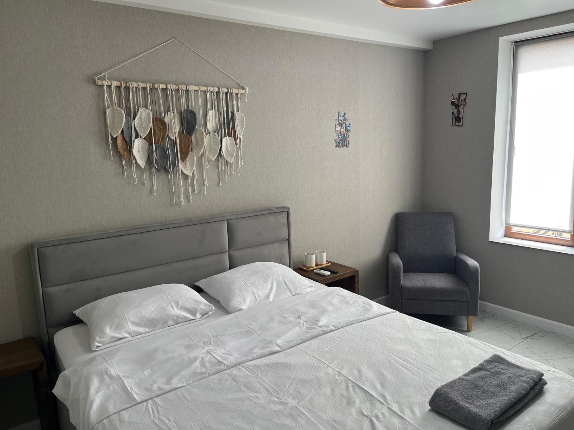 77/5 Guest house *